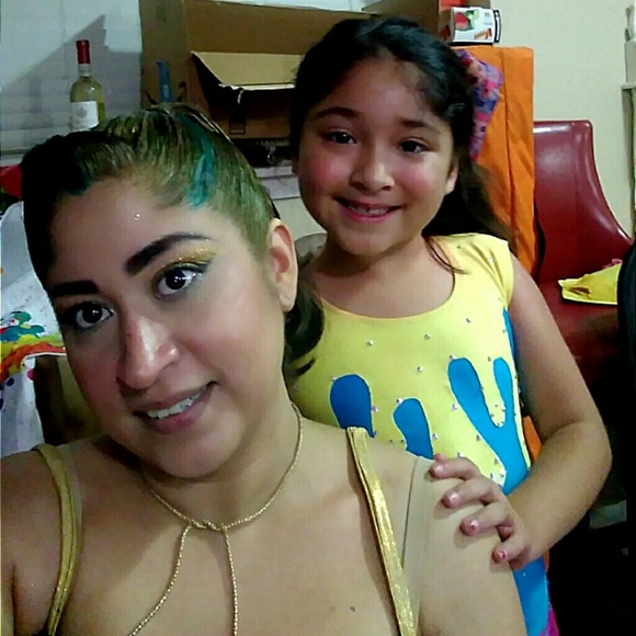 Meet your Posher, Nelda - Picture 2 of 8